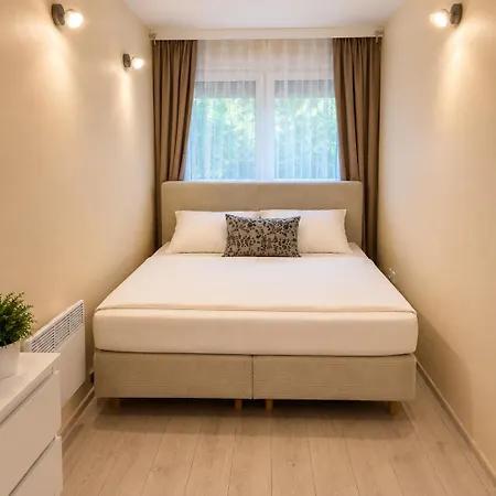 Black Pearl House U Sary アパート Wrzosowo